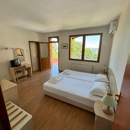 Otel Orpheus 3*