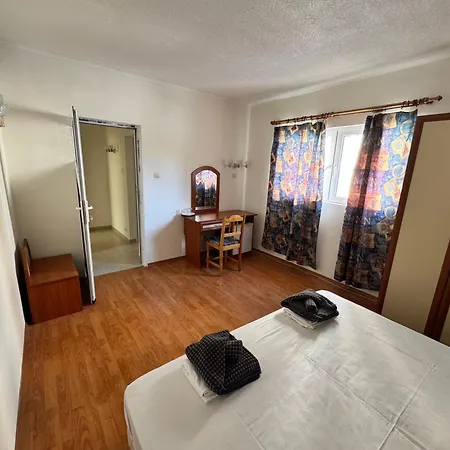 Otel Orpheus 3*